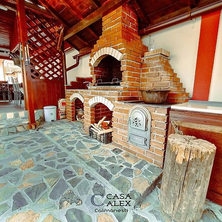 Отель Casa Alex Кэлимэнешти Экстерьер фото